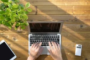 不動産エージェント