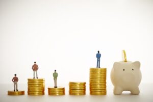 5000万の家を買える人 年収